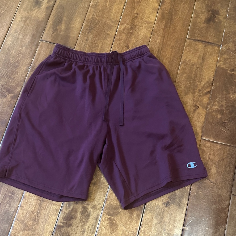 Men’s‎ Champion Burgundy Shorts Size M